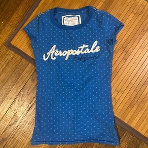 Aeropostale size small cute “polka stars” all over the shirt. Great conditon